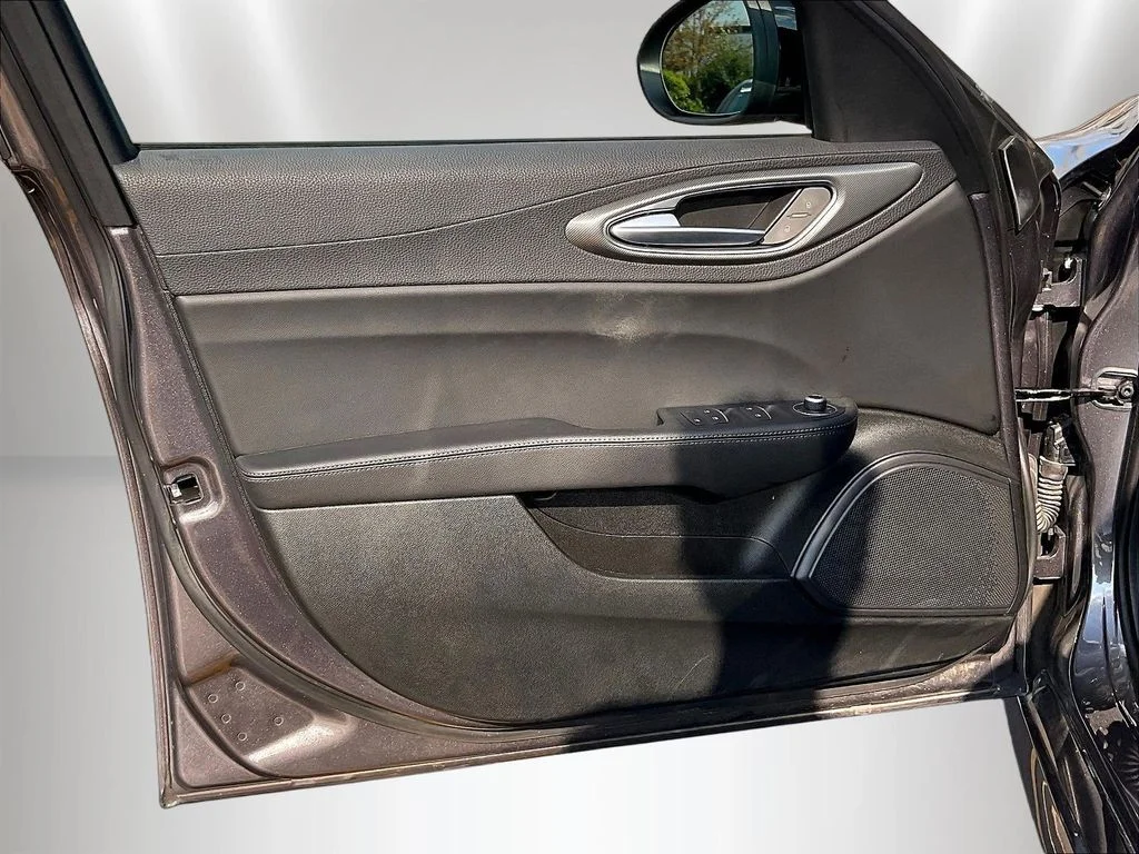 Used 2024 Gray Metallic Alfa Romeo Ti image 19
