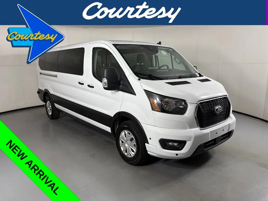Used 2024 White Ford XLT image 1