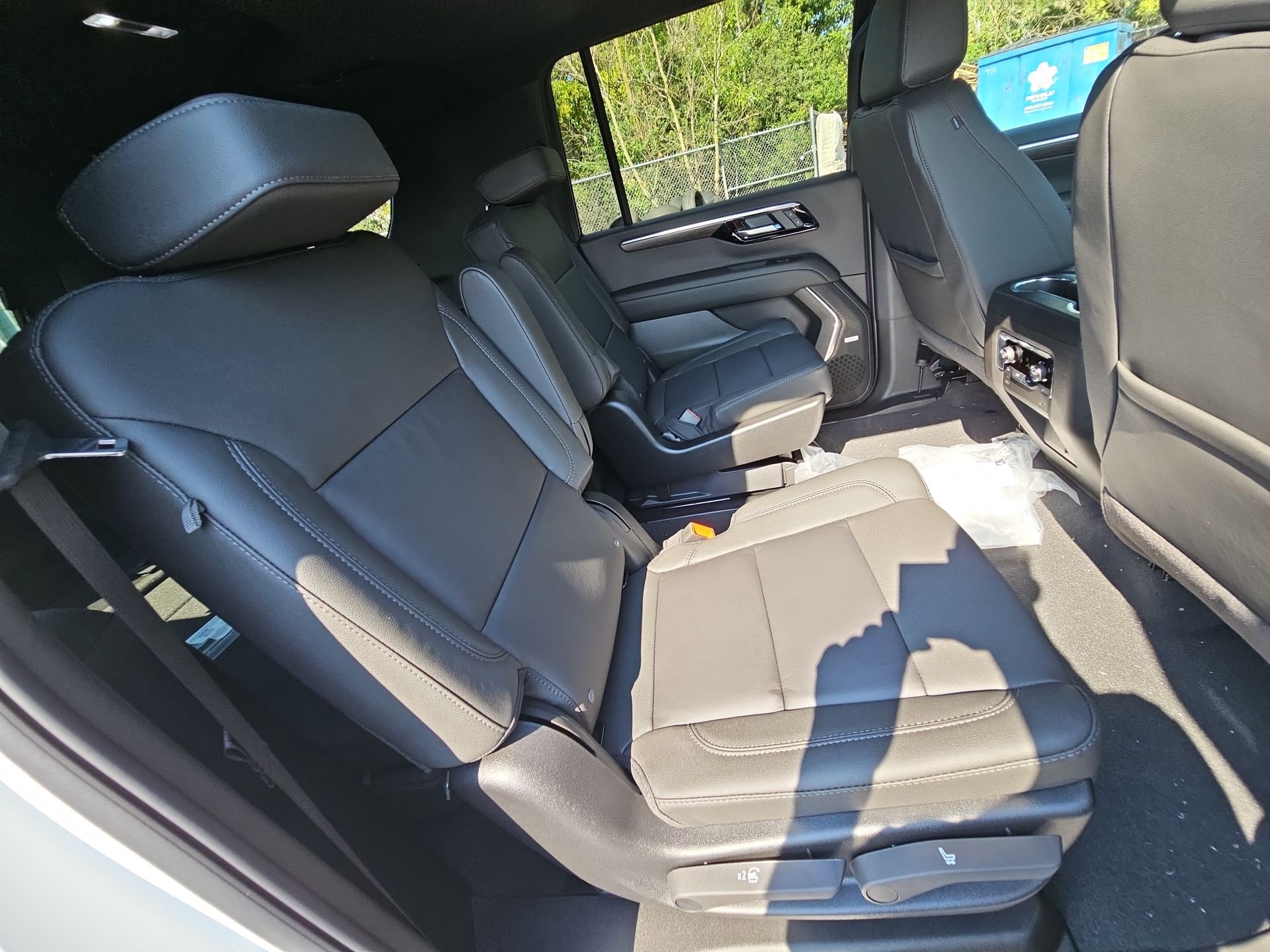 New 2026 Summit White Chevrolet Z71 image 30