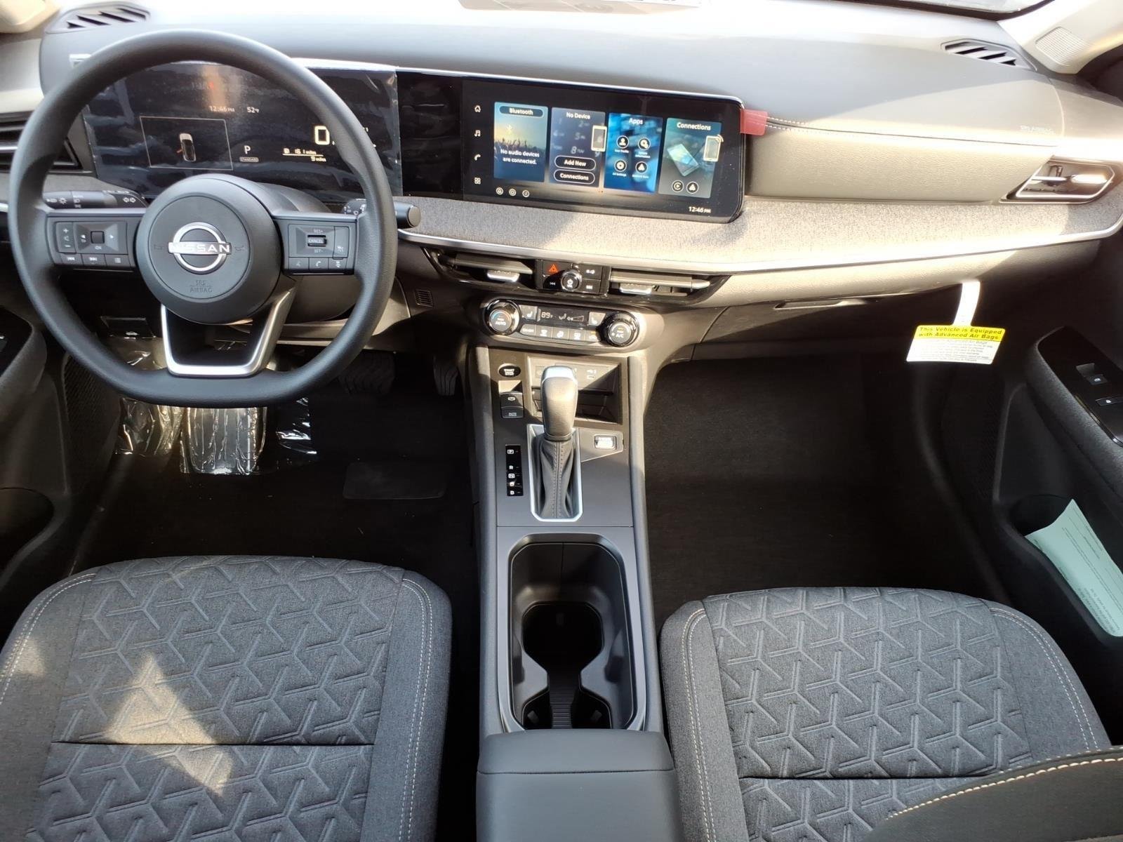 New 2026 Aspen White TriCoat / Super Black Two-tone Nissan SV image 10