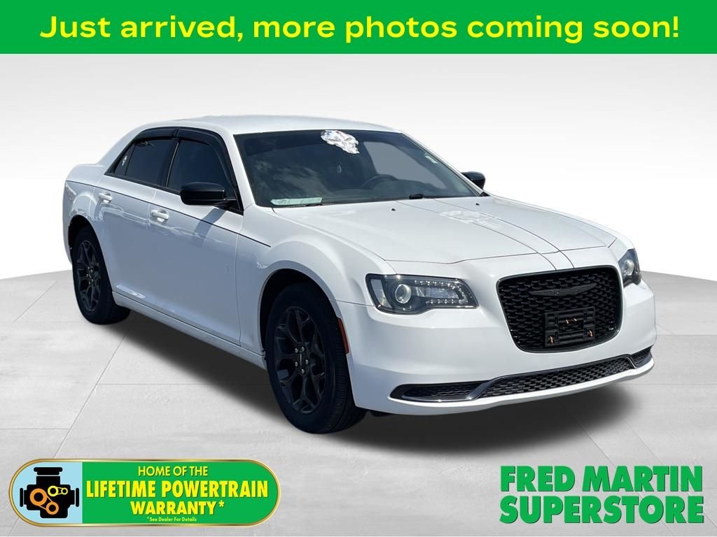 2019 Chrysler 300 Touring