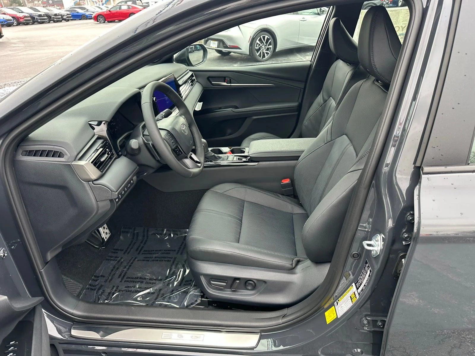 2026 Toyota Camry XSE - Photo 11