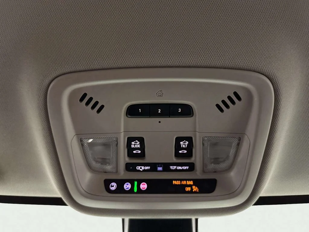 Certified Used 2021 SUMMIT WHITE Chevrolet Premier image 24