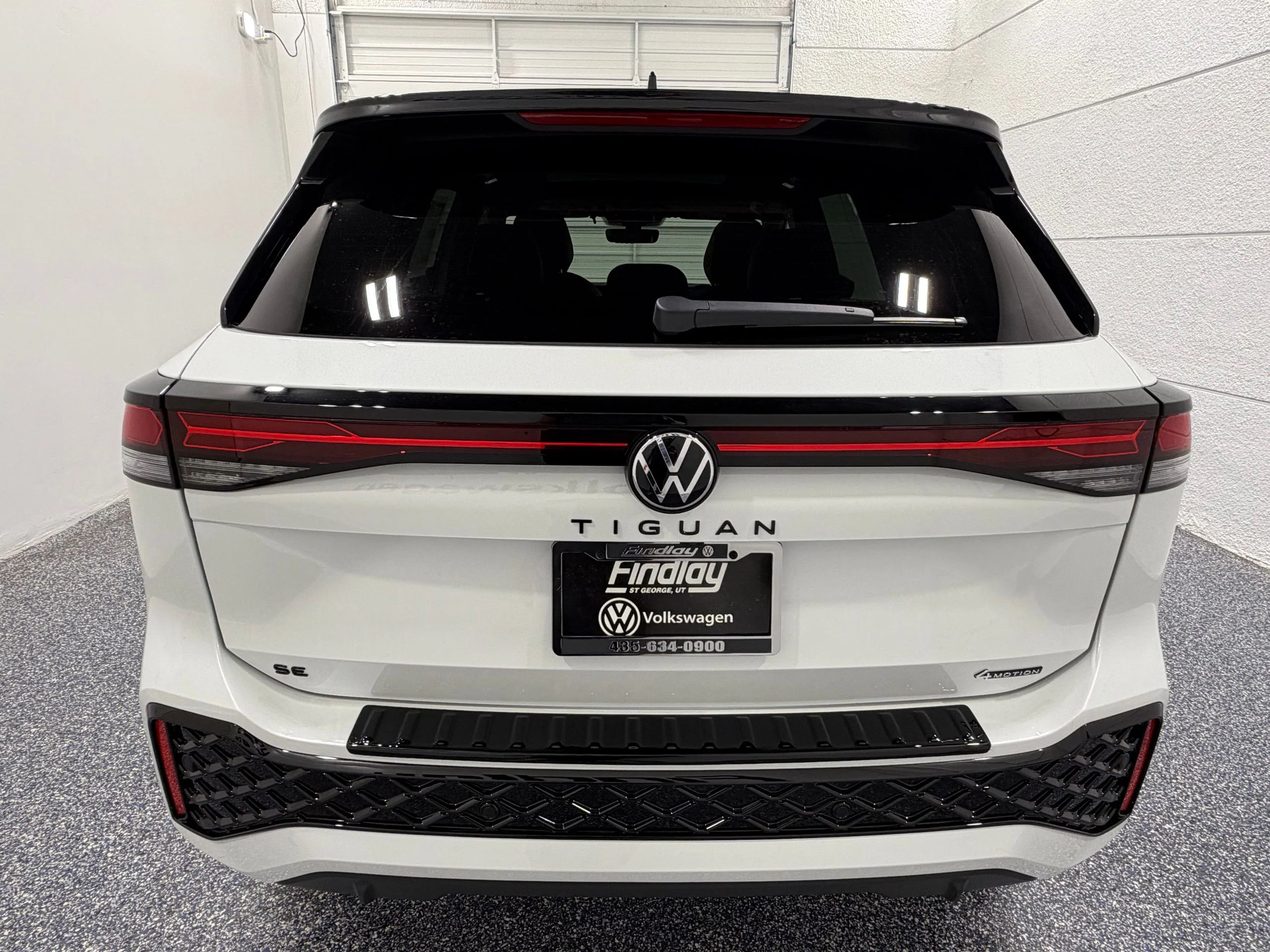New 2026 White Volkswagen SE R-Line Black image 5