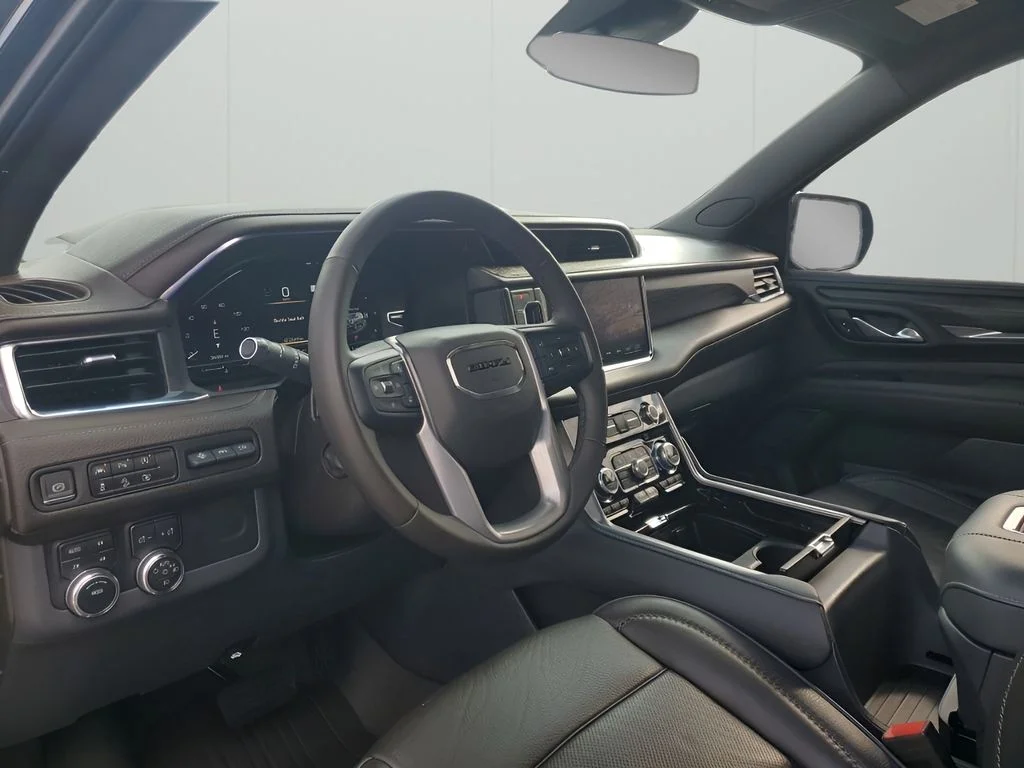 Used 2023 Black GMC Denali image 31