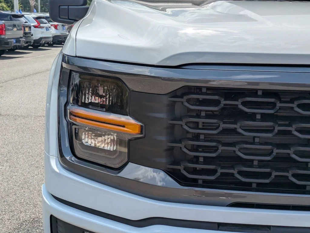 New 2026 Oxford White Ford STX image 10