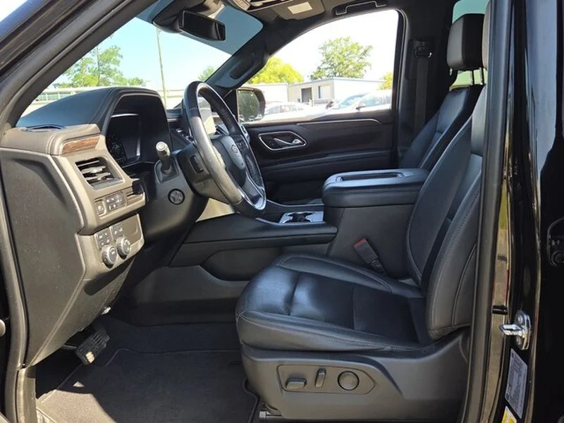 Used 2023 Black Chevrolet LT image 6