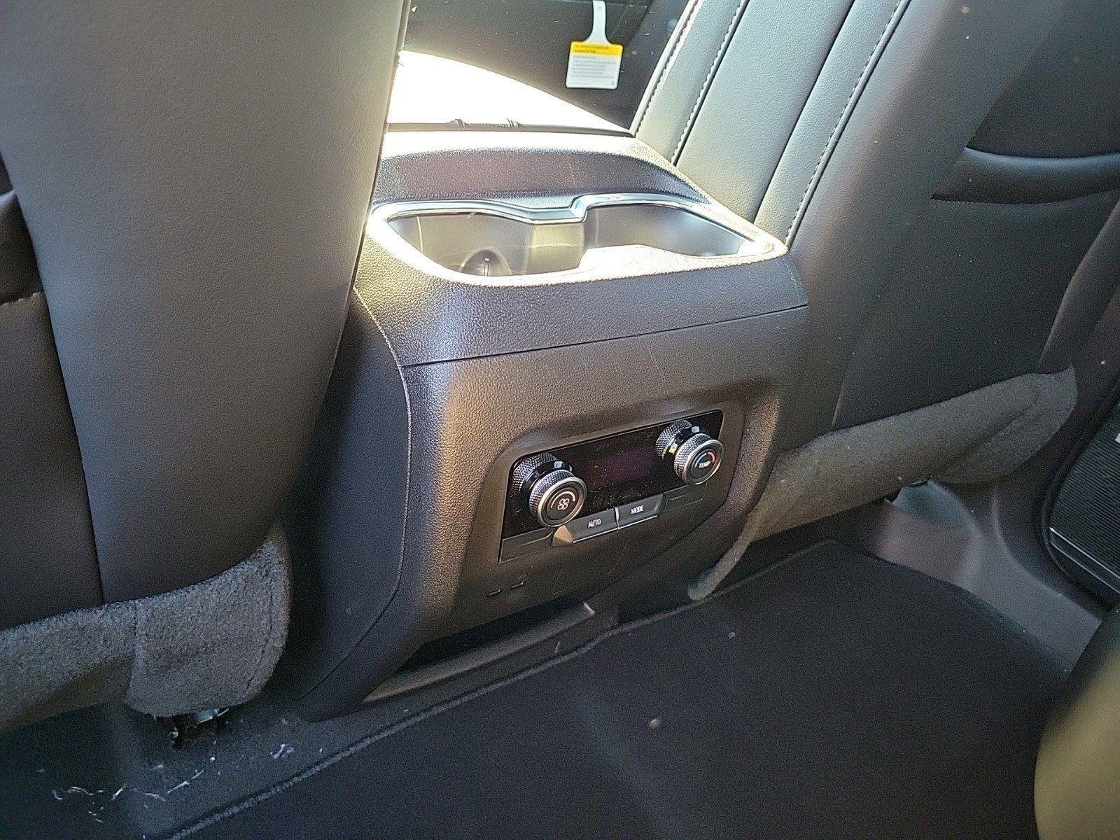 2026 Buick Enclave Preferred - Photo 10