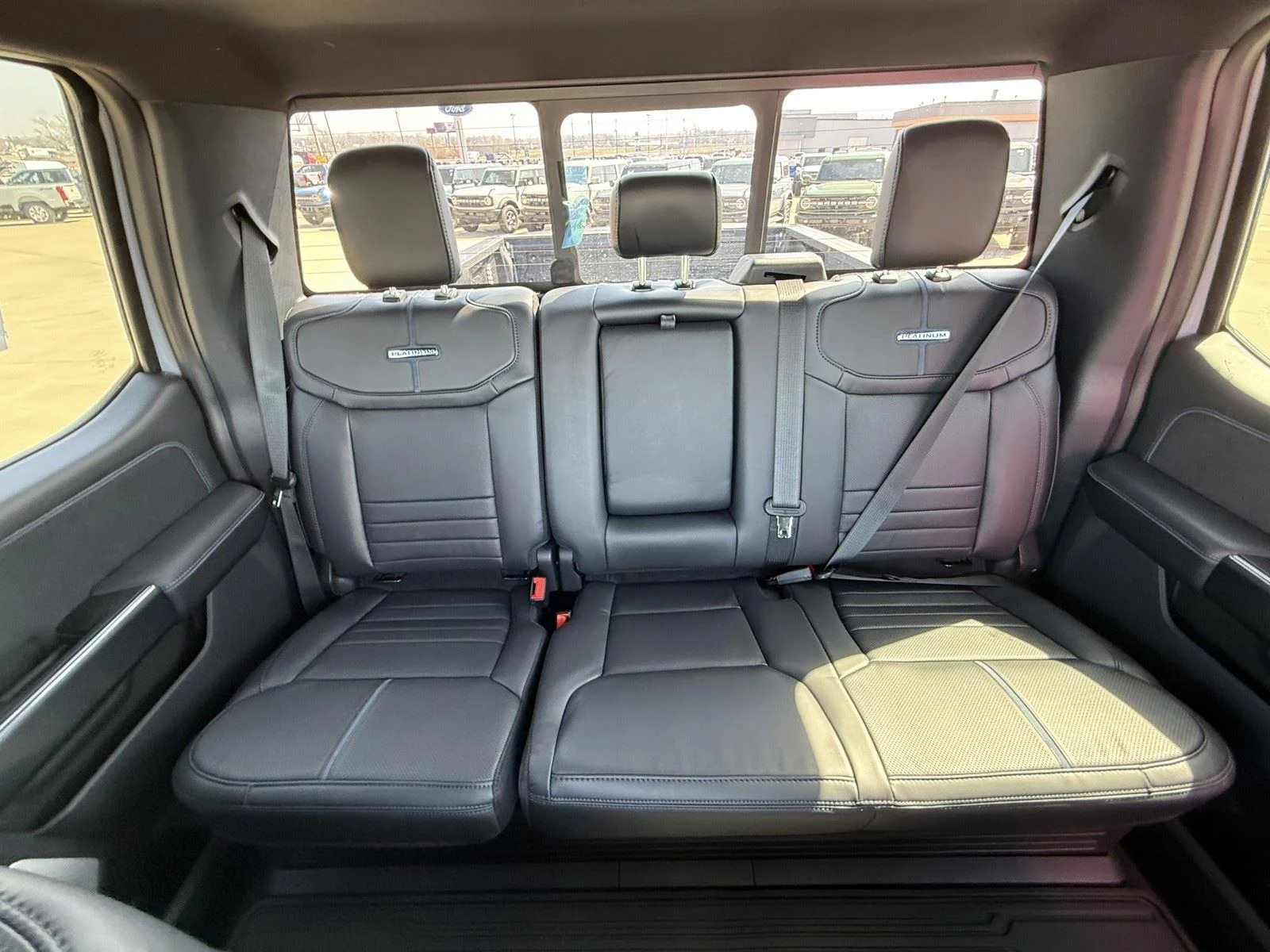 New 2026 Glacier Gray Metallic Tri-Coat Ford F-250® Platinum® image 28