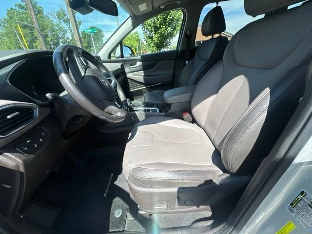 Used 2019 Silver Hyundai Limited image 22