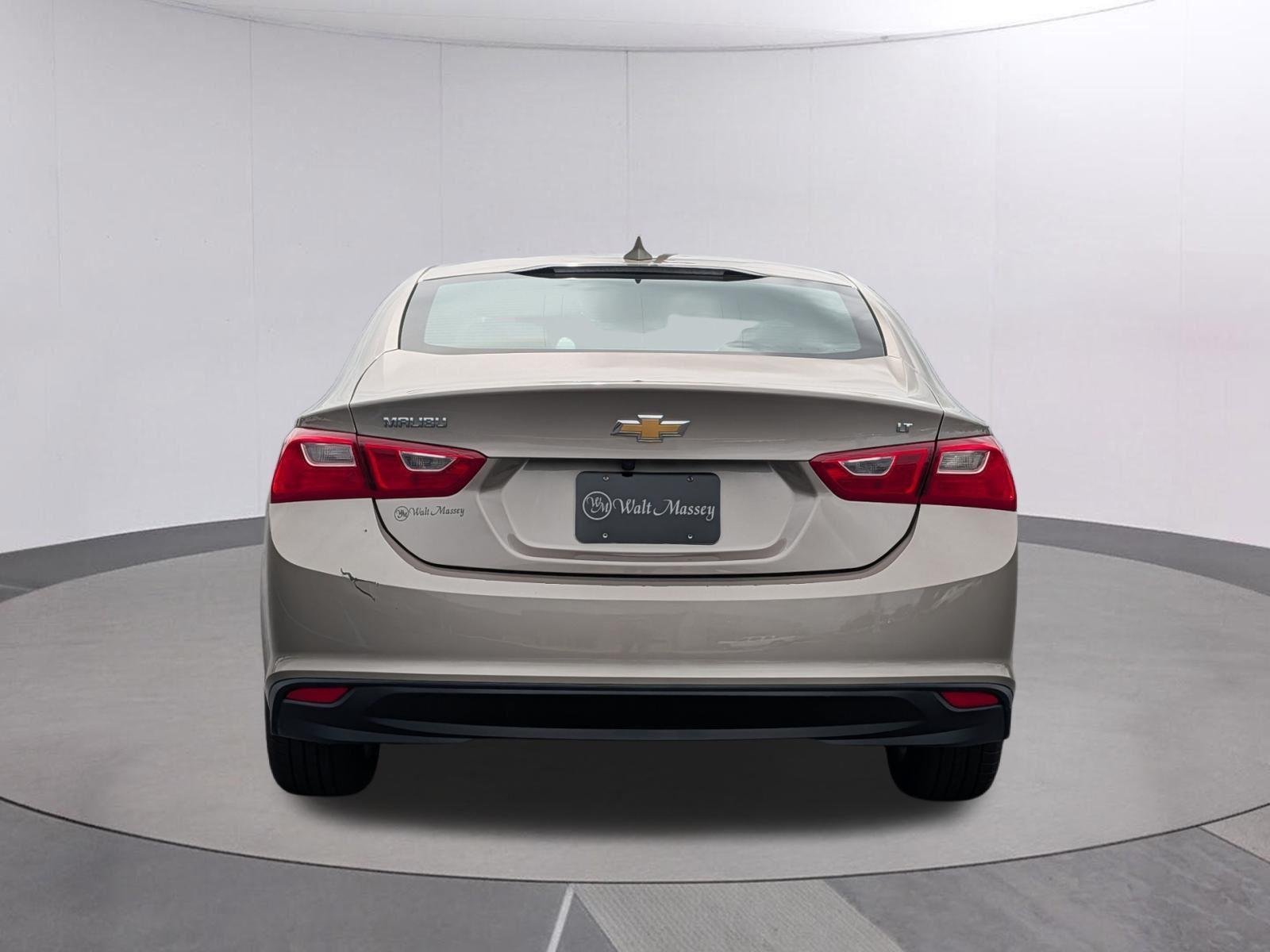 Used 2023 Mineral Gray Metallic Chevrolet LT image 4