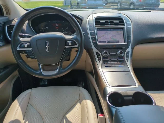 Used 2020 White Lincoln Reserve image 30