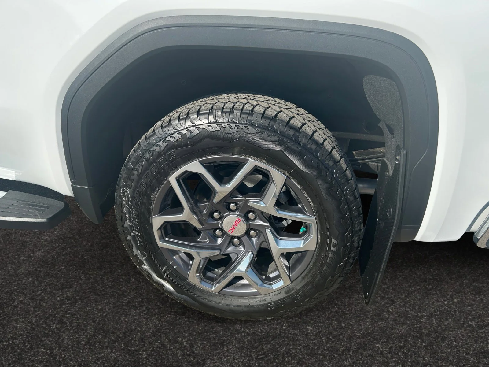 New 2026 Summit White GMC SLT image 9