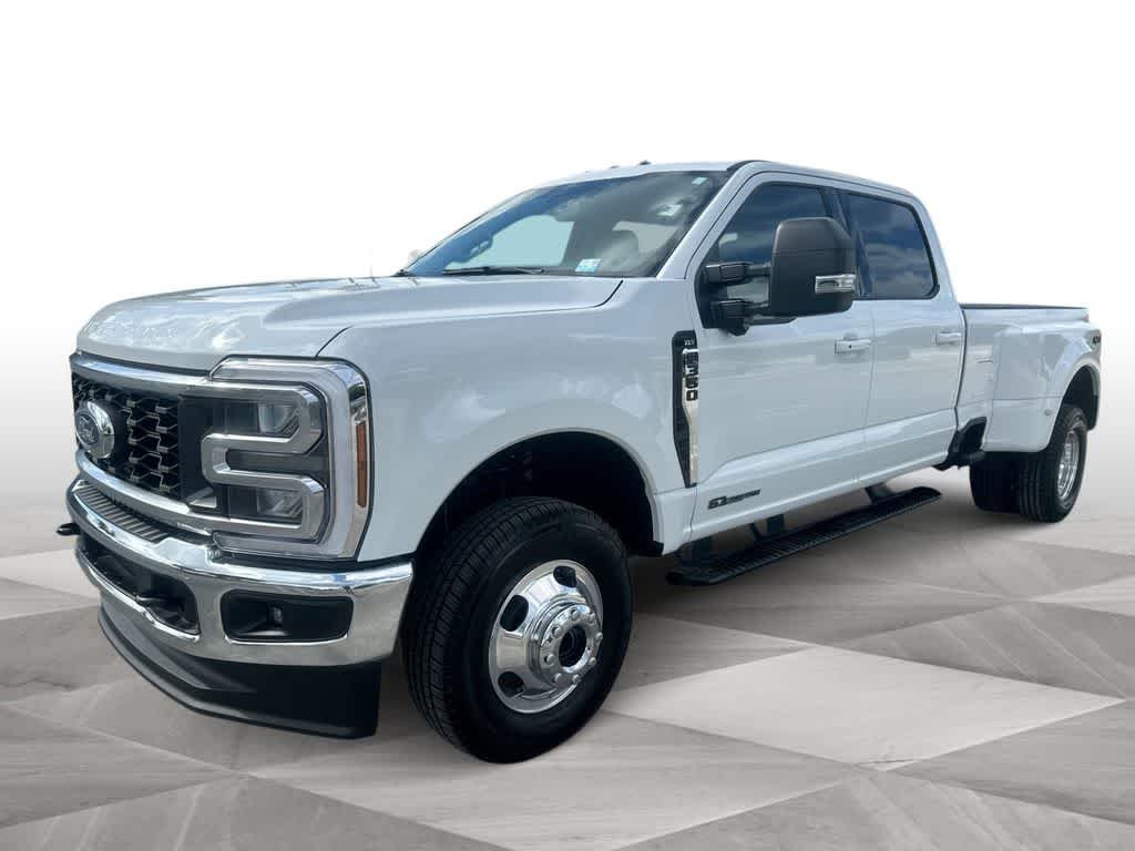 2026 Ford F-350 XLT 4x4 Crew Cab 8' Box DRW's photo