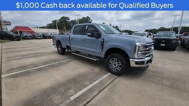 New 2026 Glacier Gray Metallic Tri-Coat Ford Lariat image 2