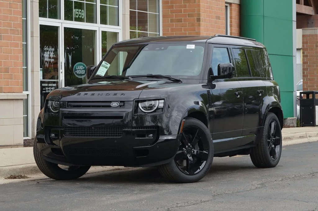 2026 Land Rover Defender 110 X-Dynamic SE P400's photo