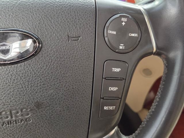 Used 2014 White Hyundai 3.8 image 25