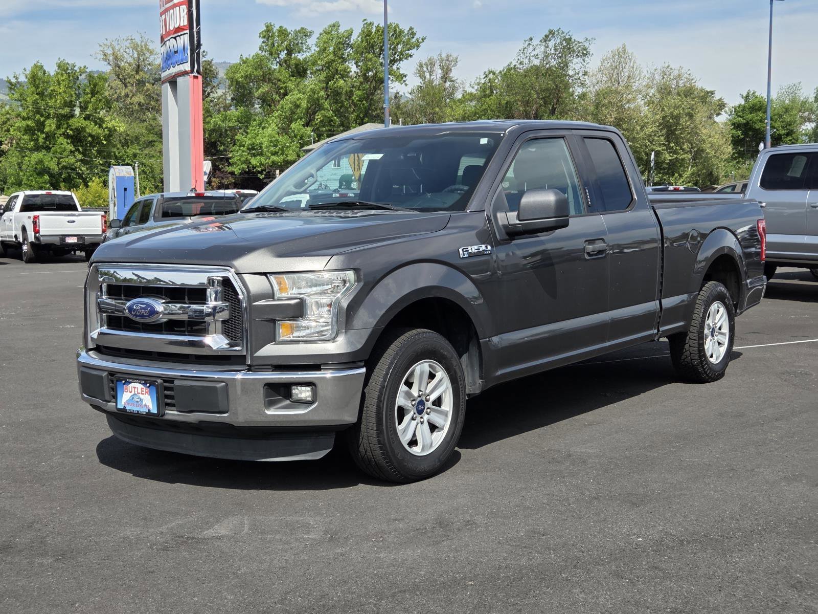 Used 2015  Ford  image 1
