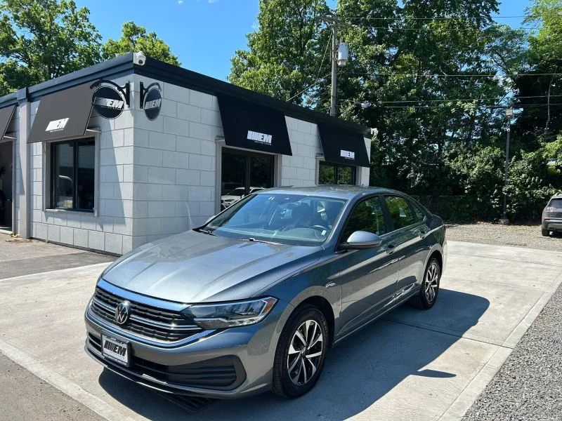 2024 Volkswagen Jetta's photo