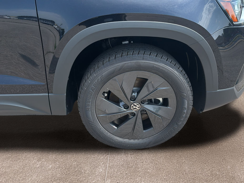 New 2026 Black Volkswagen 1.5T S image 9