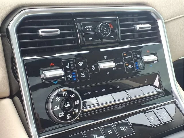 Used 2026  Nissan Platinum Reserve image 8