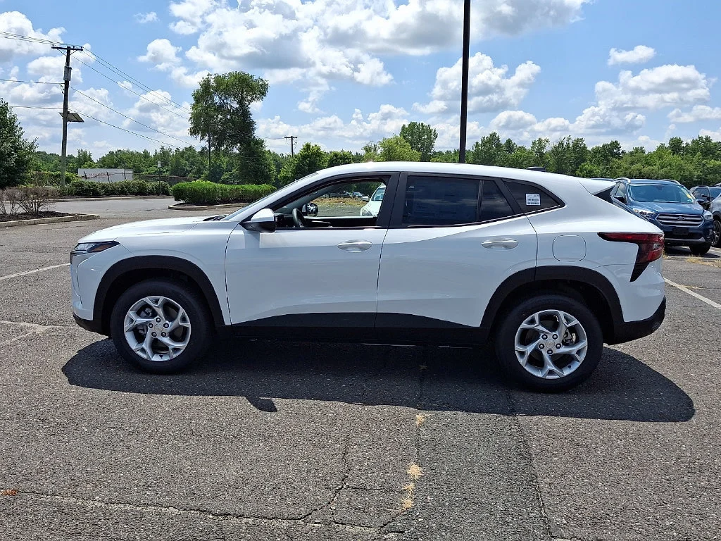 New 2026 Summit White Chevrolet LS image 5