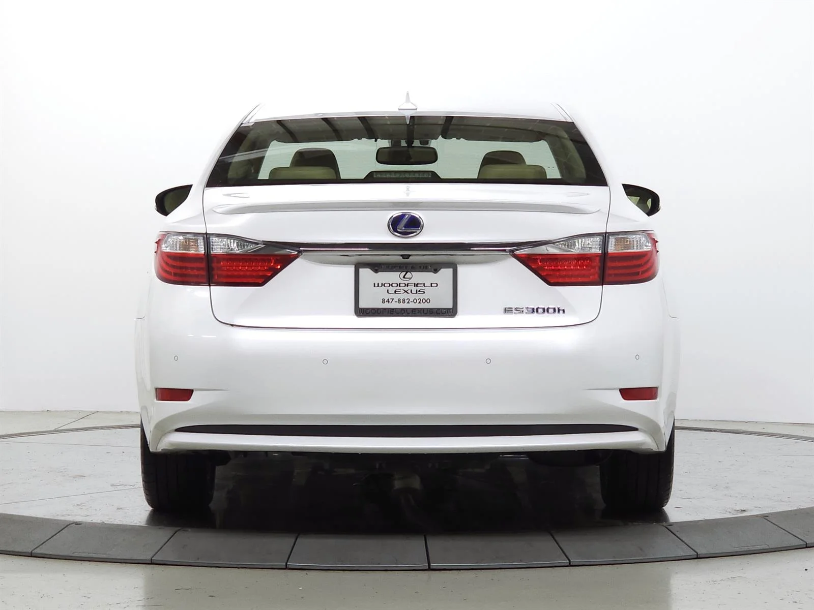Used 2014 White Lexus  image 6