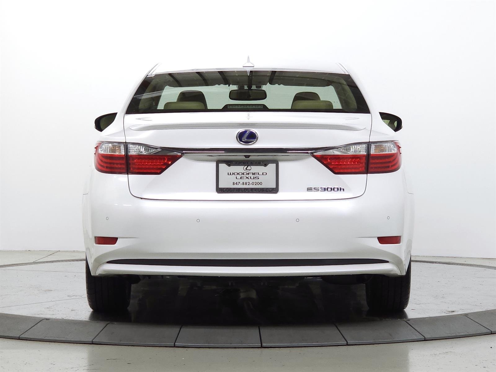 Used 2014 White Lexus  image 6