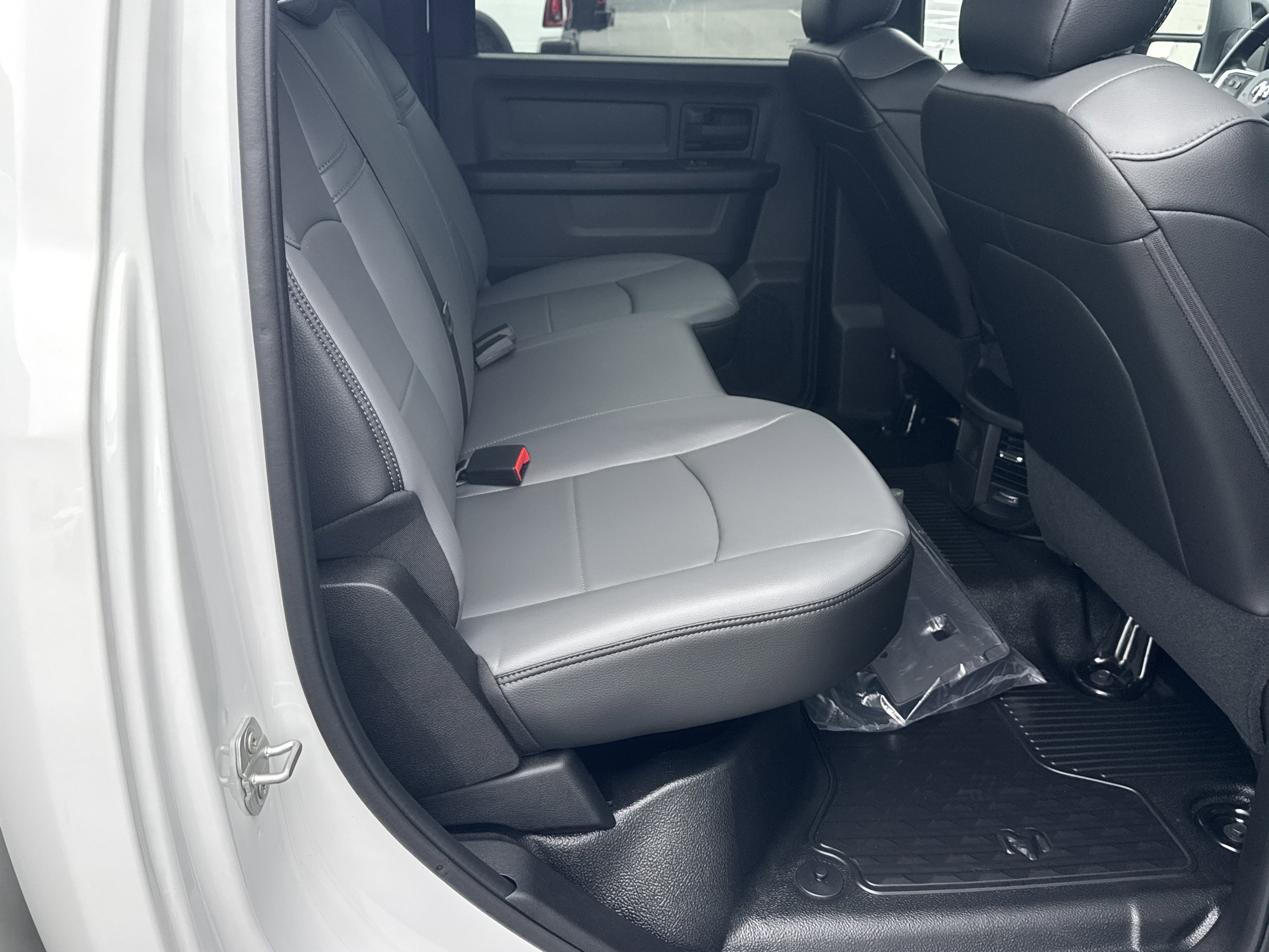 New 2026 Bright White Clearcoat RAM Tradesman image 18