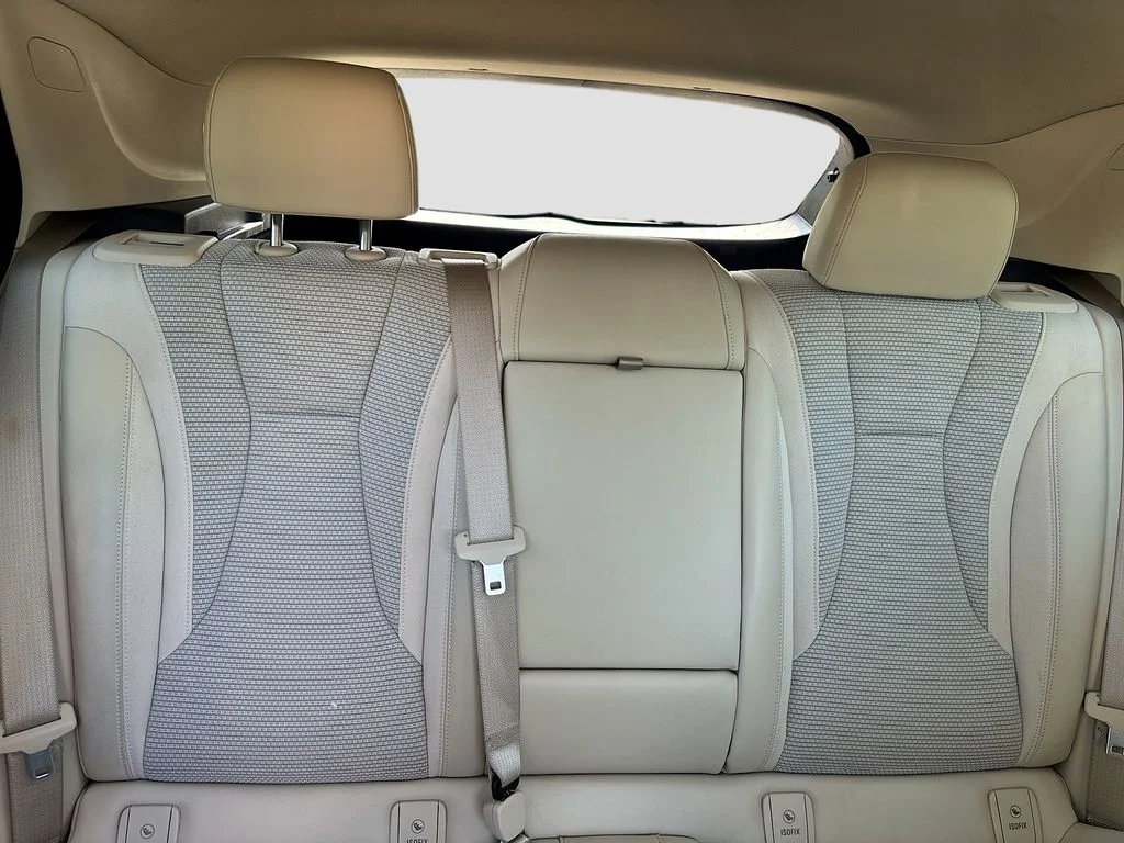 Used 2023 Red Buick Preferred image 19