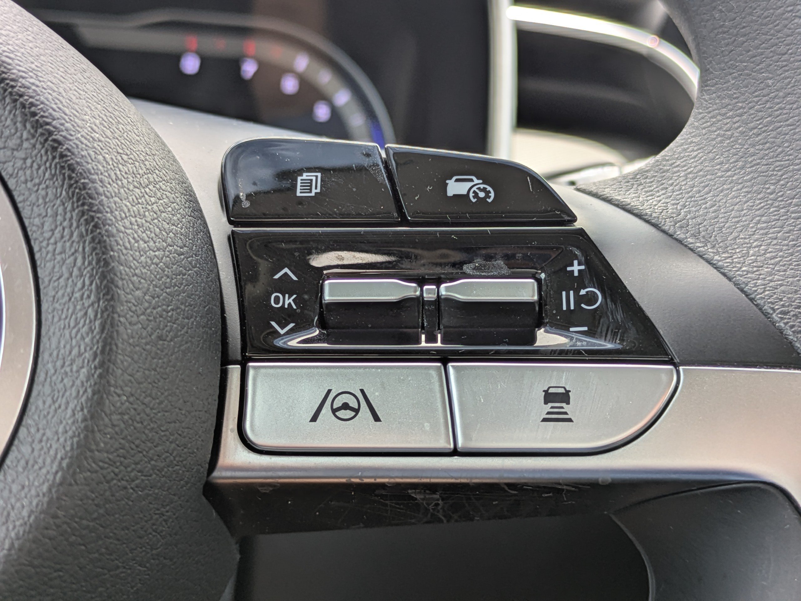 Certified Used 2024 Black Pearl Hyundai SEL image 25