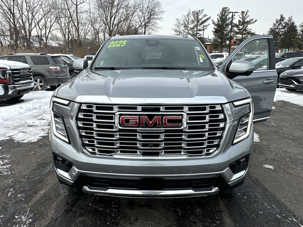 2025 GMC YUKON - Image 22