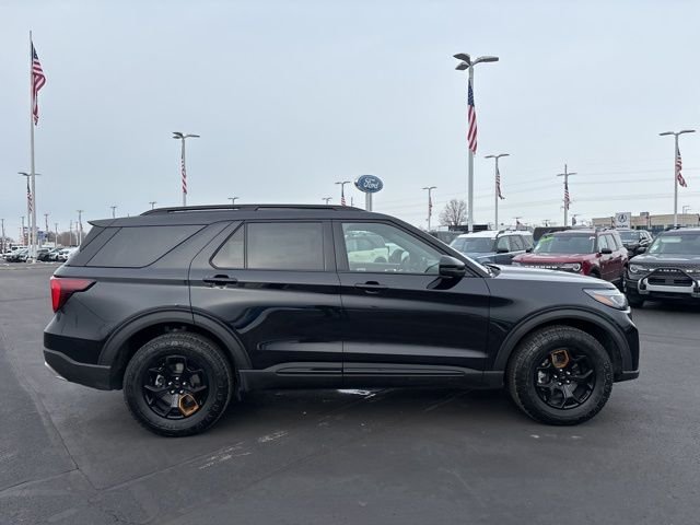New 2026 Agate Black Metallic Ford Tremor® image 5