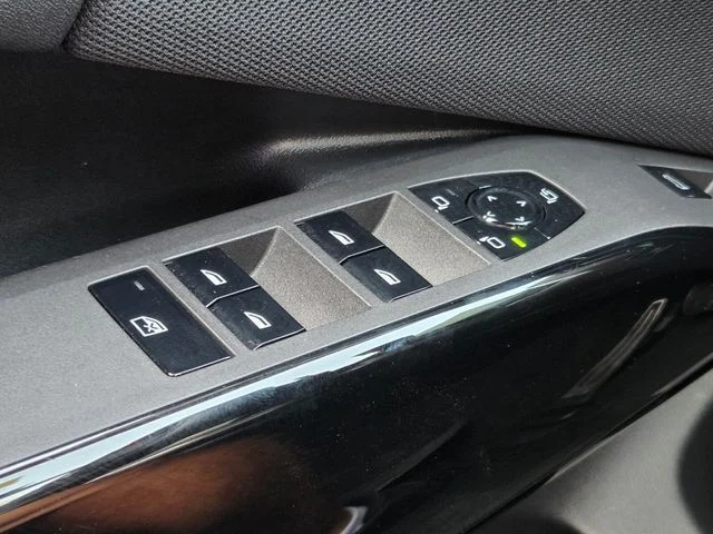 Used 2026 Red BMW M50 xDrive image 43