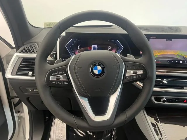 New 2026 Alpine White BMW sDrive40i image 11