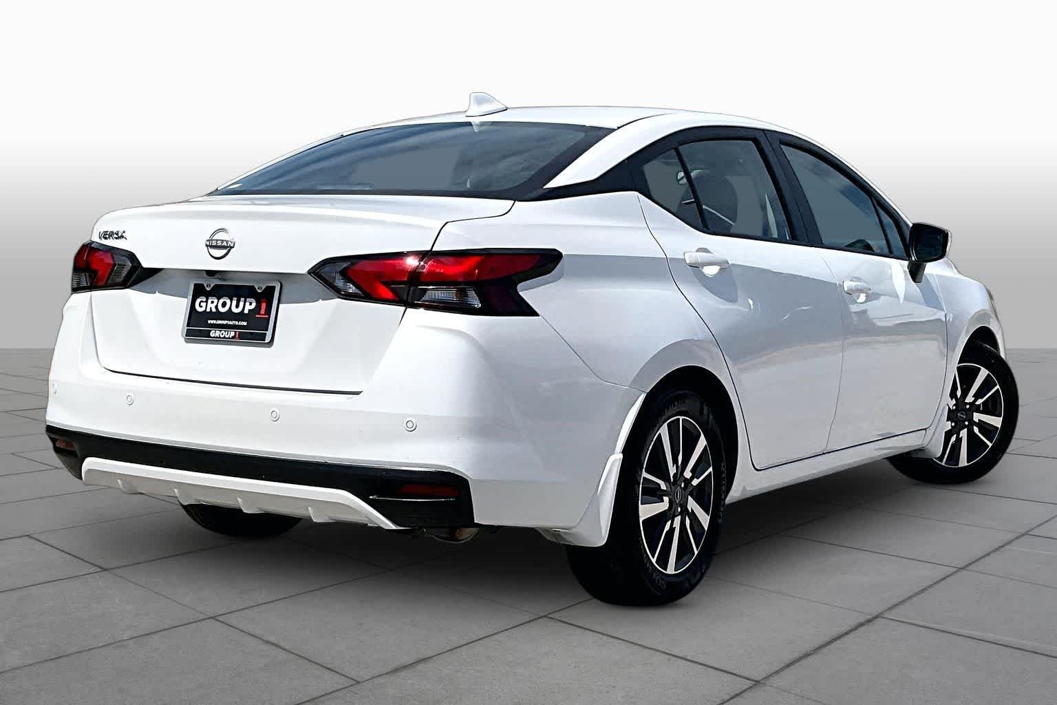 2025 Nissan Versa Sedan SV - Photo 13