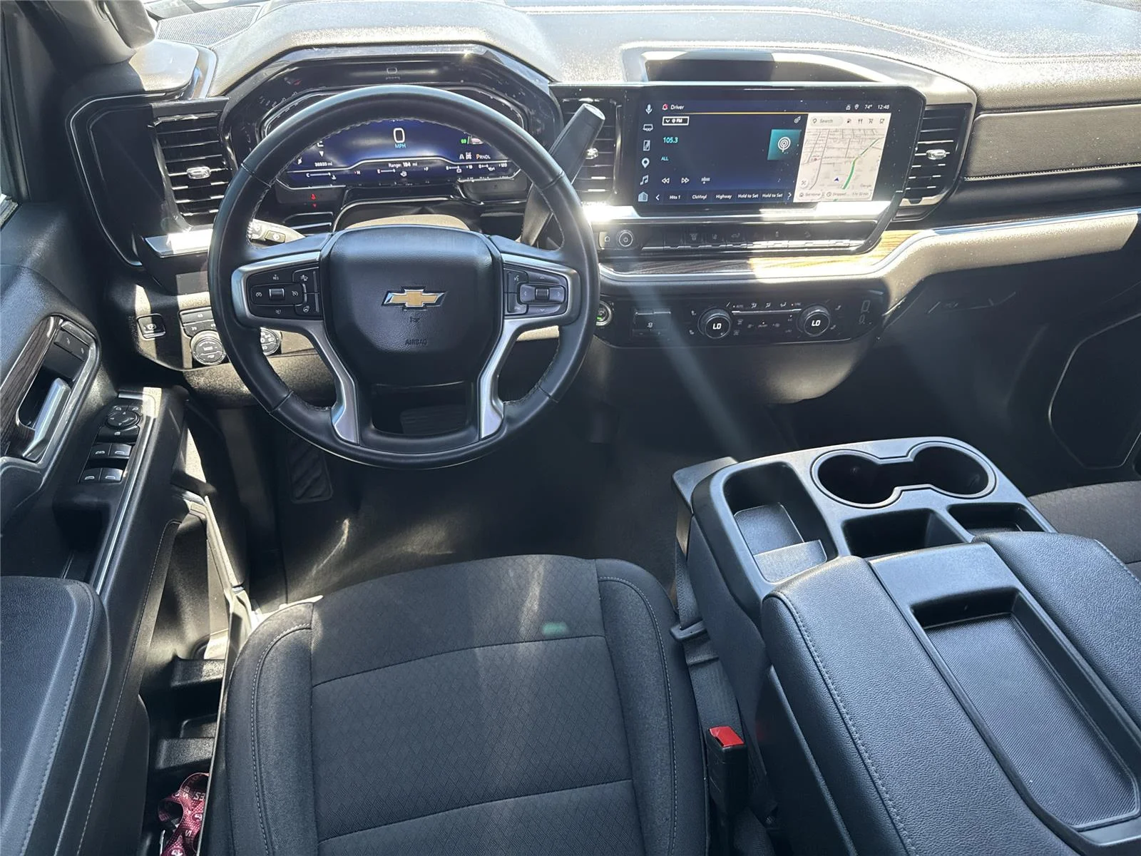 Used 2025 Summit White Chevrolet LT image 14