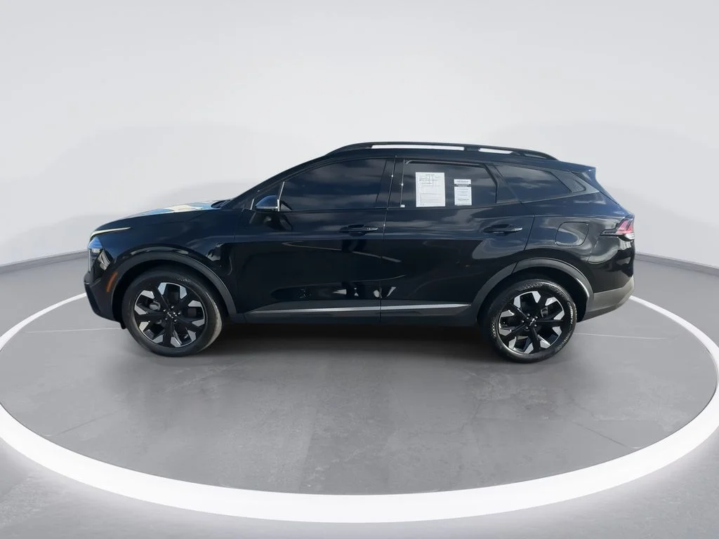 Used 2024 Black Kia X-Line image 5