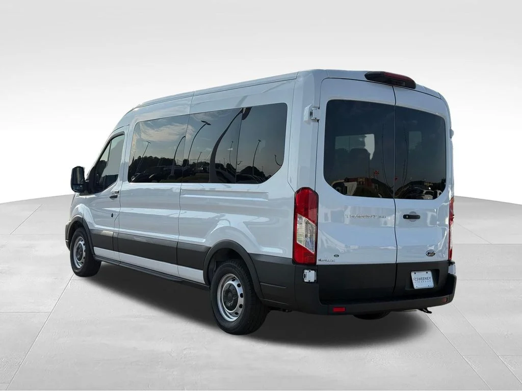 Used 2025 White Ford XL image 24