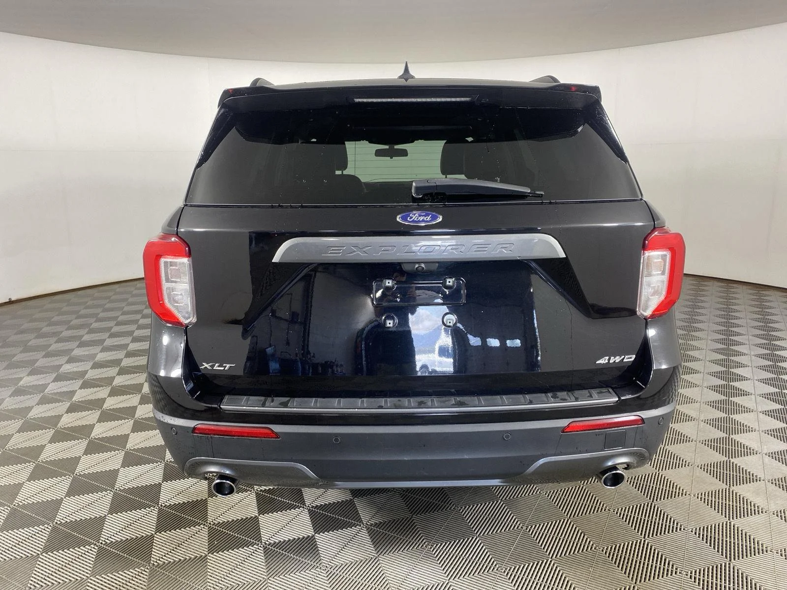 Used 2023 Agate Black Ford XLT image 6