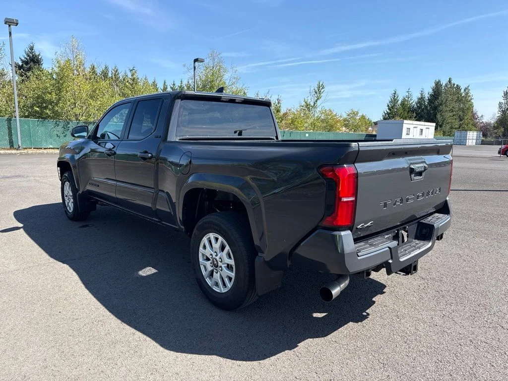 Used 2026 Underground Toyota SR5 image 5