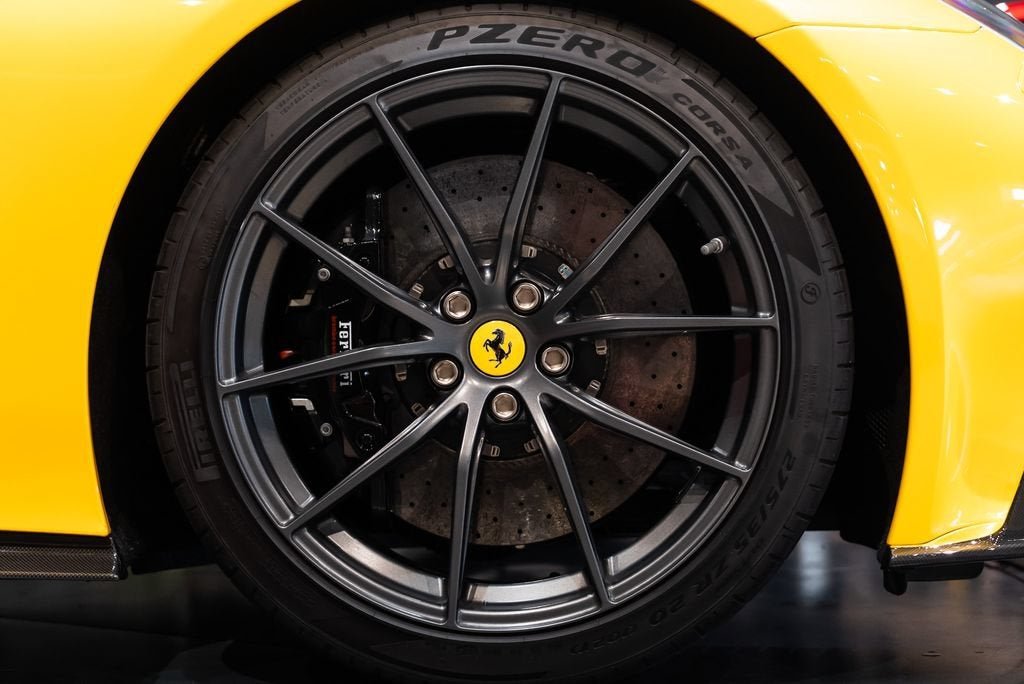 Certified Used 2016 Giallo Triplo Strato Ferrari Base image 15