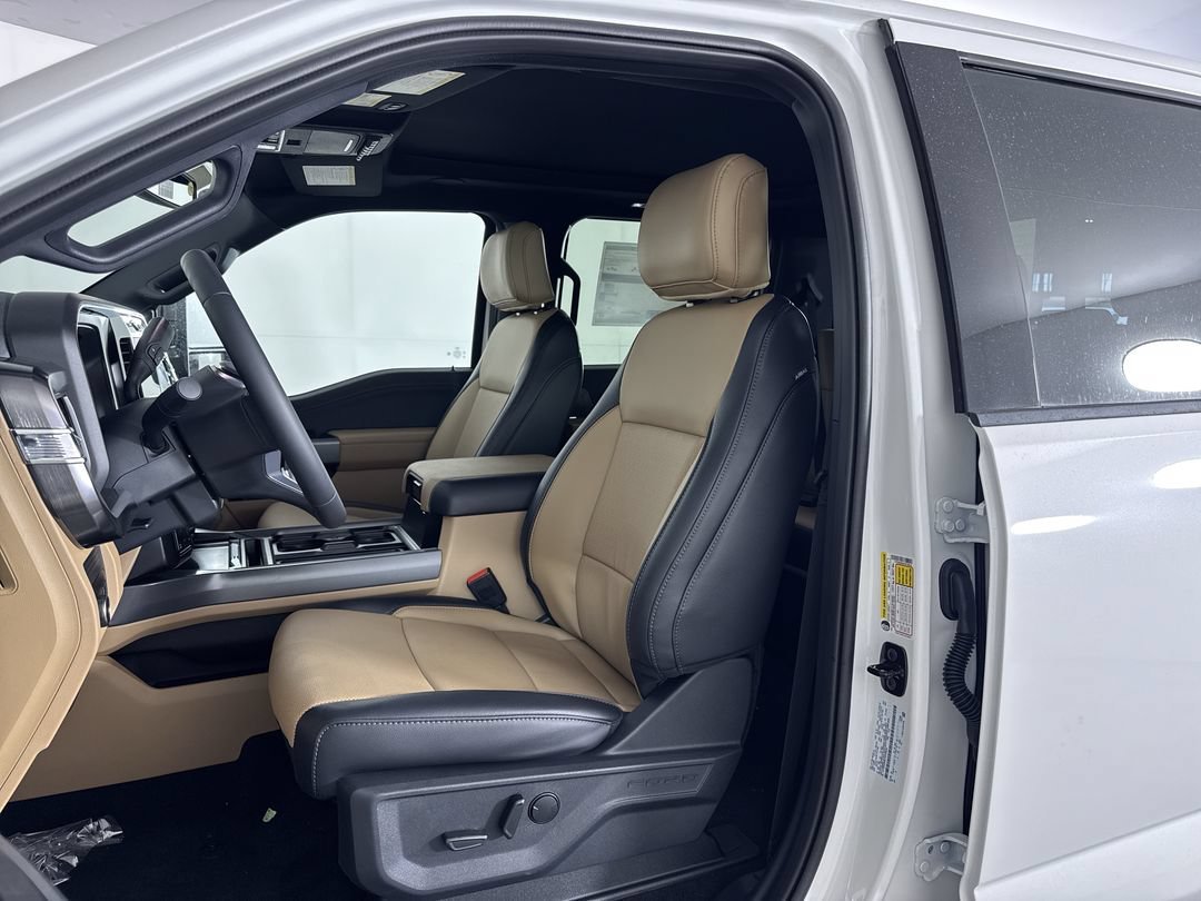 New 2026 Star White Metallic Tri-Coat Ford Lariat image 15