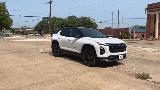 2027 Chevrolet Equinox LT - Photo 2