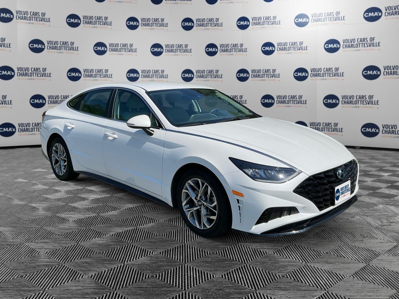 Used 2020 Quartz White Hyundai SEL image 7