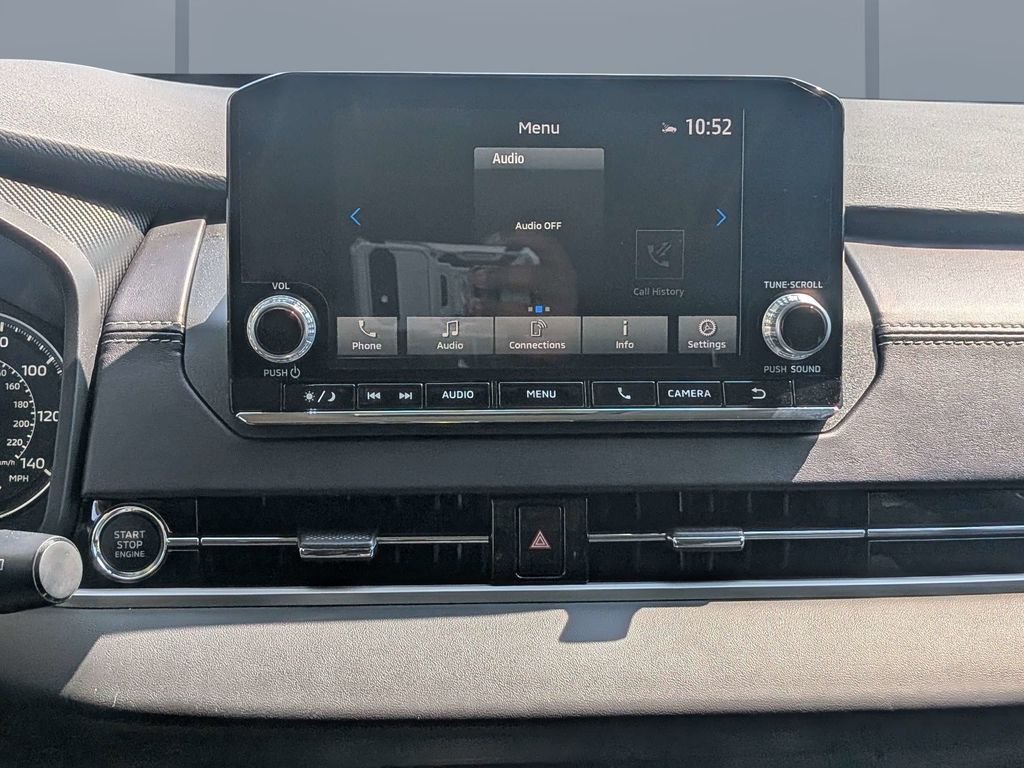 Used 2024  Mitsubishi ES image 18