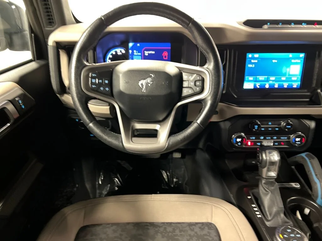 Used 2021 Blue Ford Wildtrak image 17