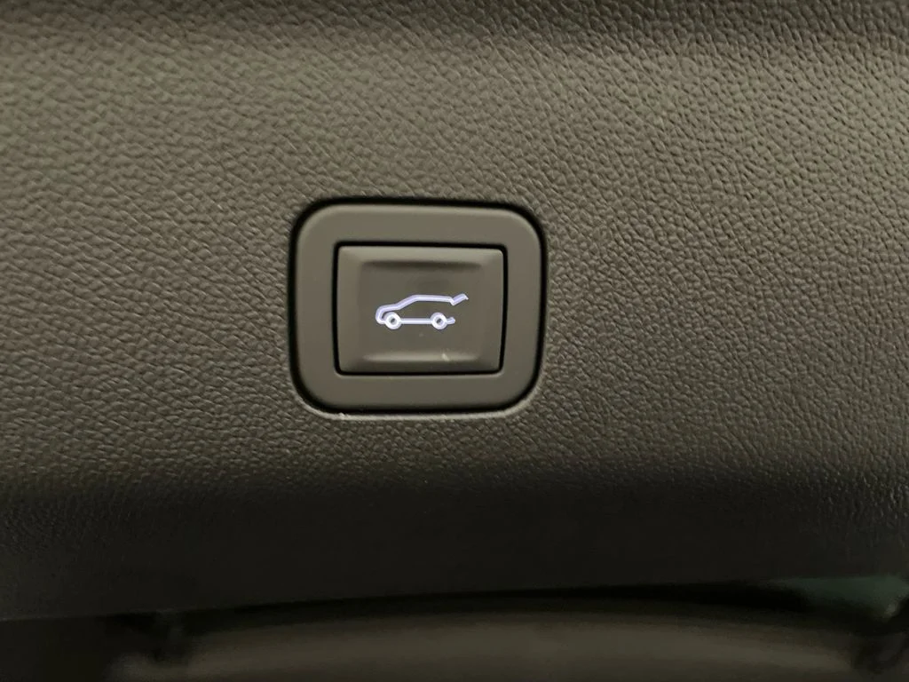 2026 Chevrolet Tahoe High Country - Photo 9