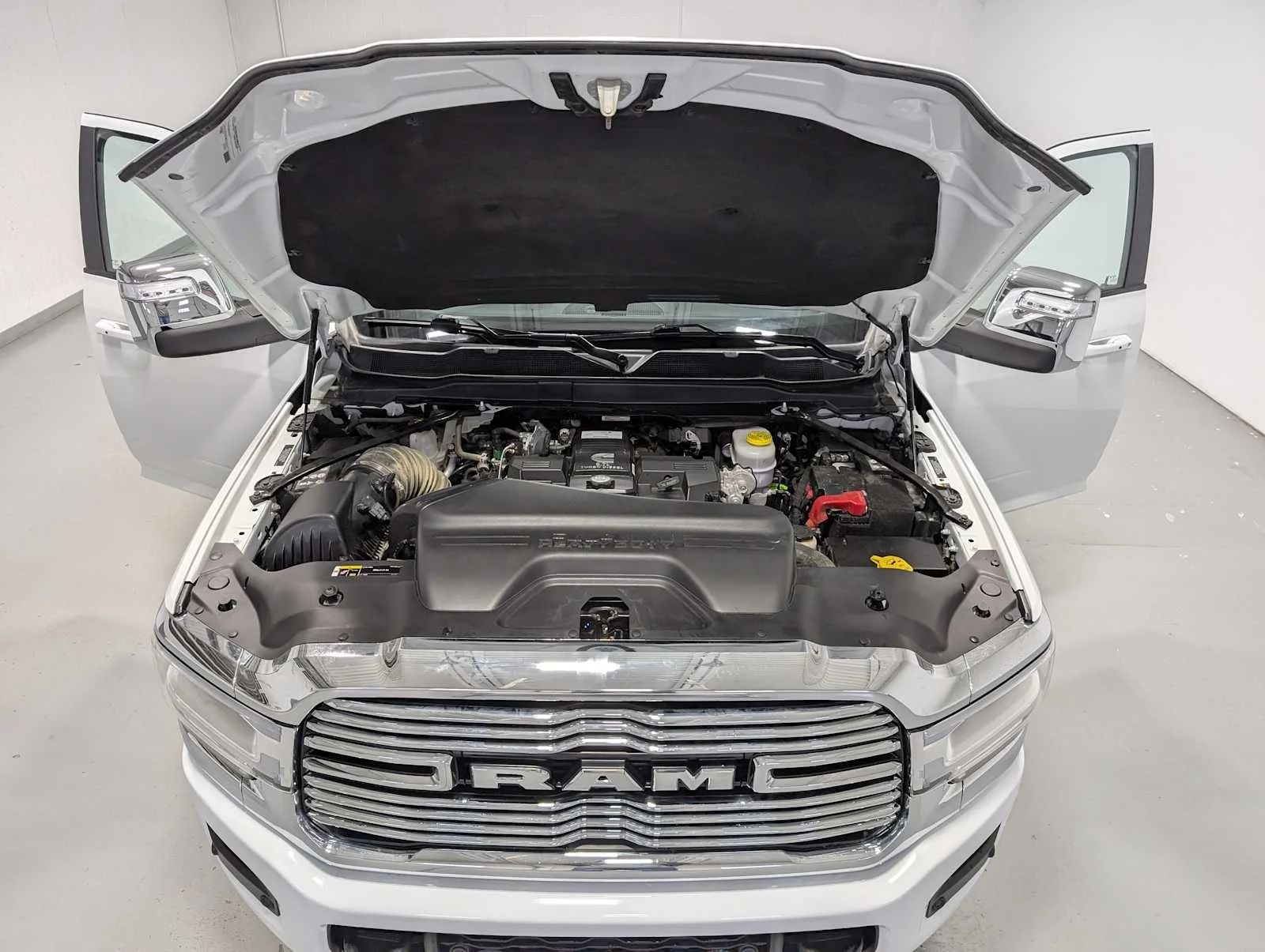 Used 2024 Bright White Clearcoat Ram Laramie image 14