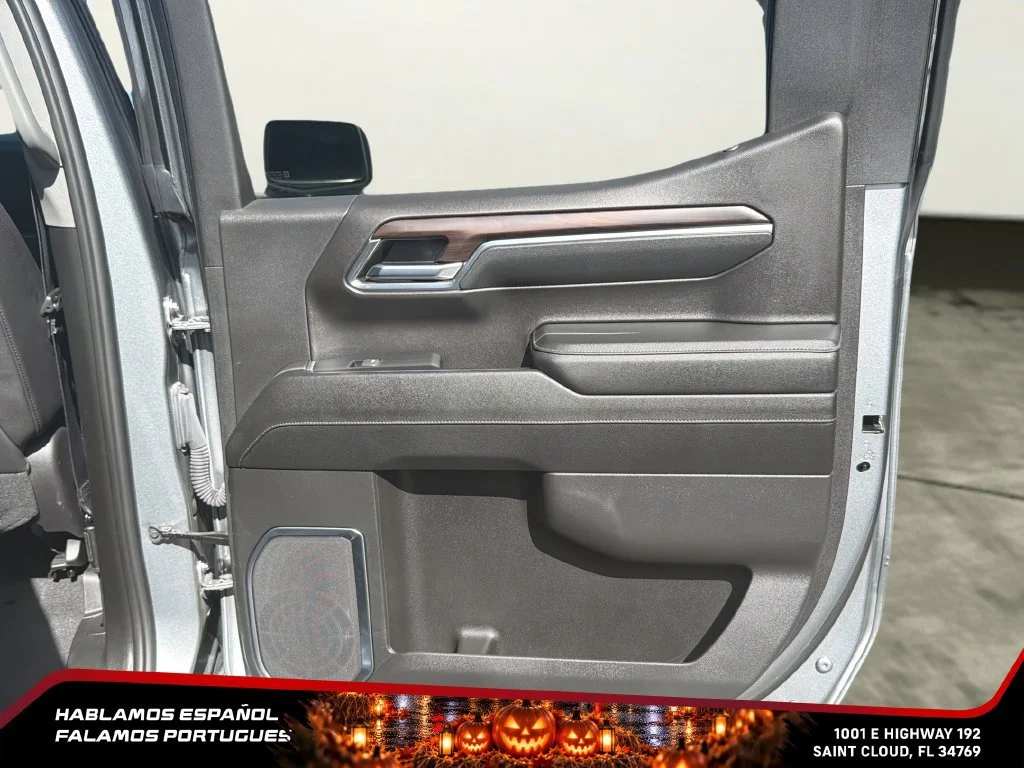 Used 2024 Sterling Metallic GMC SLT image 25